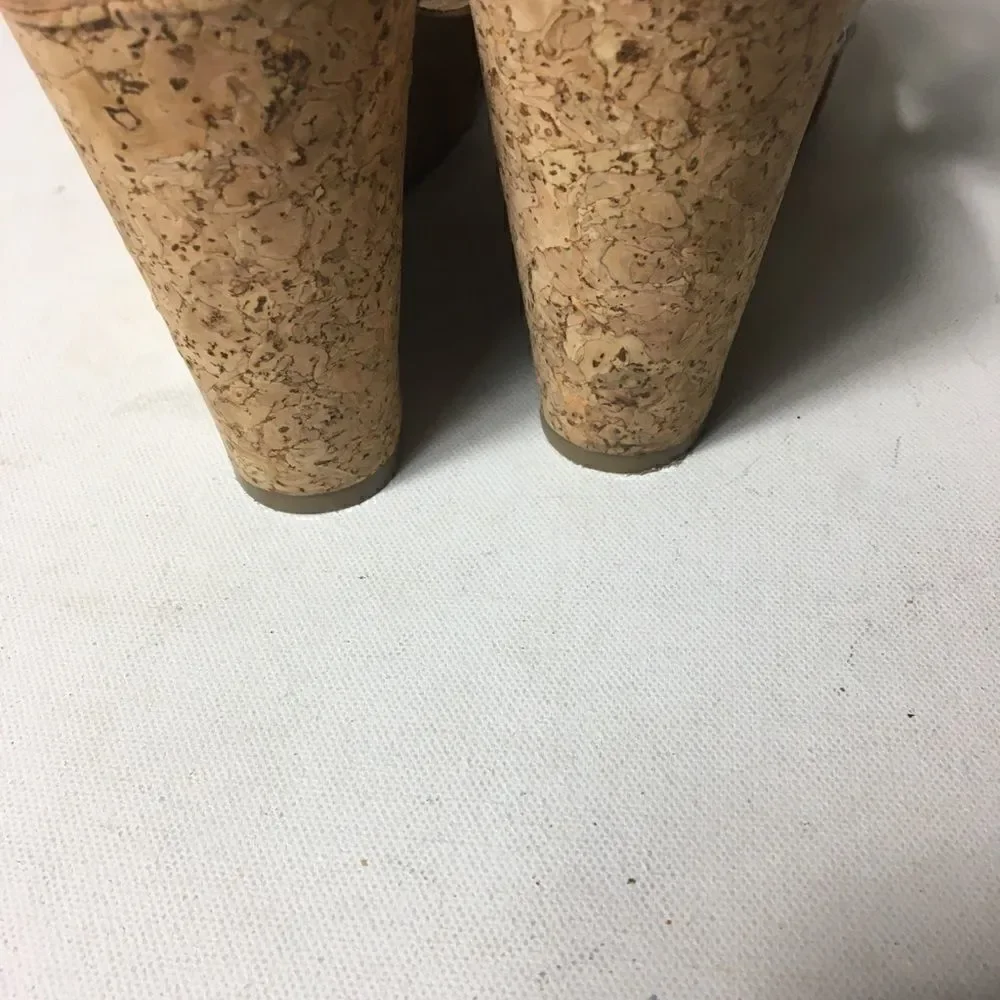 Lucky Brand cork wedge khaki elastic sandals SZ10w